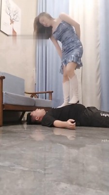 图片[2]_【艺术训练视频】【素人星探】性感女神肉丝白靴反差调-提档全体重踩踏_HD绳艺资源