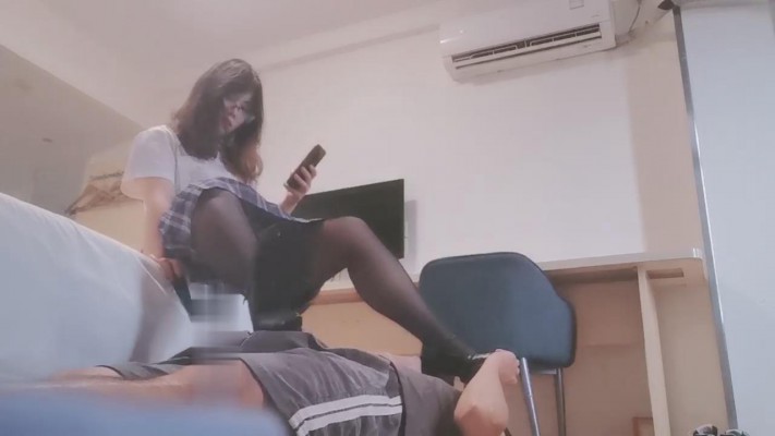 图片[4]_【艺术训练视频】【颜颜颜主】闻舔脏鞋原味黑丝裸足_HD绳艺资源