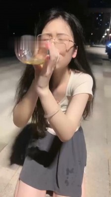 图片[5]_【艺术训练视频】【橙宝】母畜首次-户外踢踹-黑丝深喉插吐_HD绳艺资源