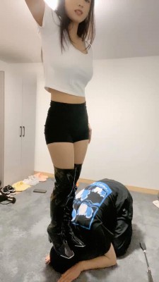 图片[5]_【海绵大大】长靴/高跟鞋调-踩踏/骑夹脖子训练/踩坐头_HD绳艺资源