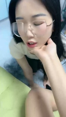 图片[2]_【橙宝】双母畜奴下奴-你们的女神我的狗/裸足白袜脏鞋狂舔_HD绳艺资源