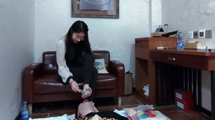 图片[5]_【冷凝】搓脚皮脚泥让脚奴用嘴接-人体垃圾桶系列（七）_HD绳艺资源