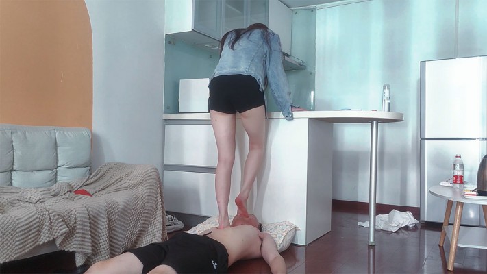 图片[11]_【血狼】超颜美女皇家御姐脚耳光深喉全体重跳踩脸 B2082_HD绳艺资源