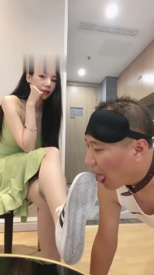 【陈甜女帝】骑马骑脖转胯/重度提档/闻舔原味鞋袜jio【续集】 B2293_HD绳艺资源