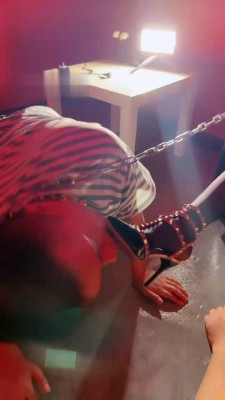 图片[5]_【伊晨】双M-舔脚舔鞋/重度sp/耳光遛狗绞刑/踩踏【双视角版】_HD绳艺资源