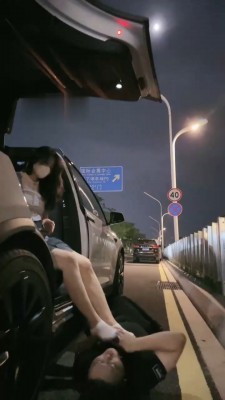 图片[7]_【禾未】户外高跟提档/闻舔小白鞋白袜/狗链骑马遛狗【双视角版】_HD绳艺资源