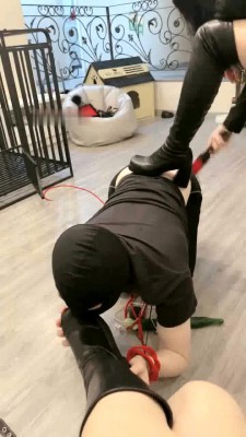 图片[3]_【礼礼/悠悠】双S-折磨绳艺技巧圈养奴/训练/皮靴碾喂食【双视角版】bf31263_HD绳艺资源