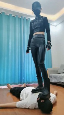 图片[11]_【美娜格格】复仇记高难度挑战调-沦为沙袋/马奴/地毯【双视角】 bf31367_HD绳艺资源