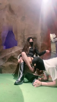 图片[2]_【琪琪大人】户外山洞里驯化抖M bf31436_HD绳艺资源