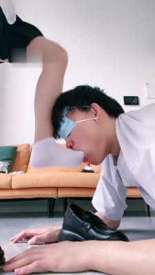 图片[4]_【甜一】JK学姐白袜皮鞋-脚插嘴/踩狗爪_HD绳艺资源