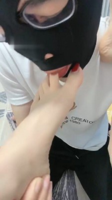 图片[7]_【成都绳艺导师DS】高跟踩狗爪/闻舔原味肉丝高跟裸足_HD绳艺资源