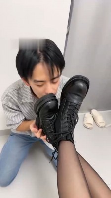 图片[4]_【奶罐】腿绞/舔短靴黑丝/踩踏艺术喂食【完整版】_HD绳艺资源