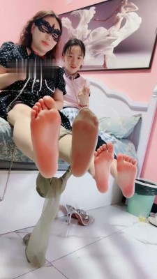 图片[6]_【茹雪】双母畜-艺术装置塞嘴/舔脏鞋裸足/学狗爬行_HD绳艺资源