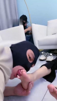 图片[11]_【麋鹿银儿】情侣奴-艺术装置塞嘴/腿绞窒息/全体重踩踏/骑马_HD绳艺资源