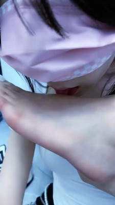 图片[13]_【麋鹿银儿】情侣奴-艺术装置塞嘴/腿绞窒息/全体重踩踏/骑马_HD绳艺资源