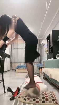 图片[6]_【不期而遇】虐乳掐废/踩脖窒息/头部跳踩_HD绳艺资源