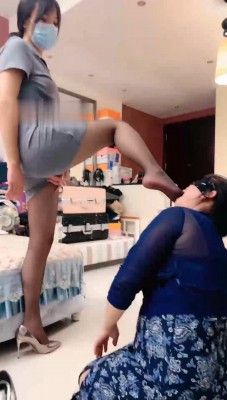 图片[10]_【丹祖宗】母畜-黑丝高跟踢踹/拽头发/踩狗头/耳光/插嘴踩踏_HD绳艺资源