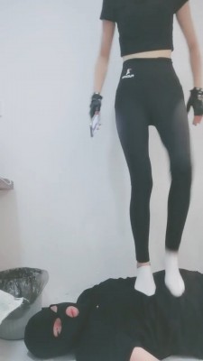 图片[5]_【美娜格格】御姐女神白袜高难度挑战虐打_HD绳艺资源