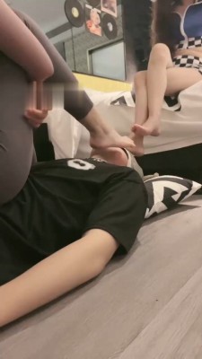 图片[15]_【尤物】开发闺蜜做S-训练骑马/耳光全体重踩_HD绳艺资源