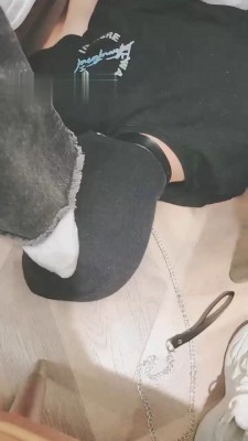 图片[8]_【姜果果】小白鞋原味白袜闻舔_HD绳艺资源