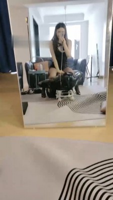 图片[2]_【松紫】胶衣艺术装置训练-喝圣水/艺术踩踏喂食/训练/人体座椅_HD绳艺资源