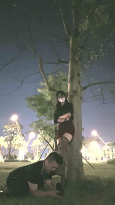 图片[5]_【禾未】户外公园遛狗骑行-踩踏/高跟踩踏插嘴/深喉【双视角版】_HD绳艺资源