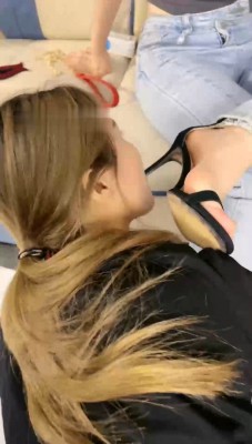图片[6]_【领主老大】开发女同学做狗-跪舔高跟凉鞋/插嘴/转胯/掐脖窒息_HD绳艺资源