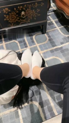 图片[9]_【美美子】母畜-白袜S-人肉沙包-叼白袜_HD绳艺资源