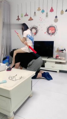 图片[12]_【蜜糖情侣】骑马/sp/高跟运动鞋全体重踩踏_HD绳艺资源