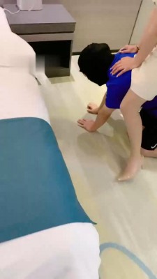 图片[4]_【蜜糖情侣】骑马/鞋跟踩狗舌/肉丝脚插嘴闻舔/耳光_HD绳艺资源