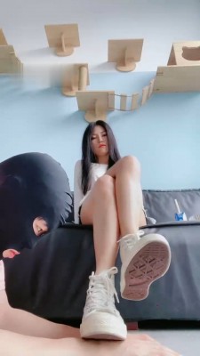 图片[2]_【甜一】帆布鞋白袜-深喉/胯下磕头/舔脏鞋吃袜子_HD绳艺资源