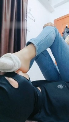 图片[7]_【羌爷】原味白袜裸足闻舔/运动鞋踩踏_HD绳艺资源