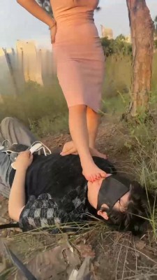 【伊诺】绳艺技巧树上-艺术装置塞嘴-训练-掐乳/舔jio_HD绳艺资源