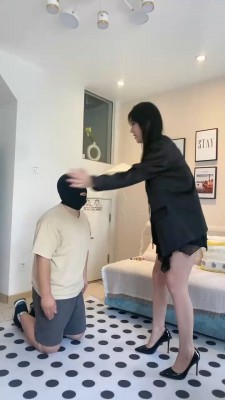 图片[6]_【一捆香菜】情侣主-骑马/耳光抽/舔脏鞋/喂圣水_HD绳艺资源