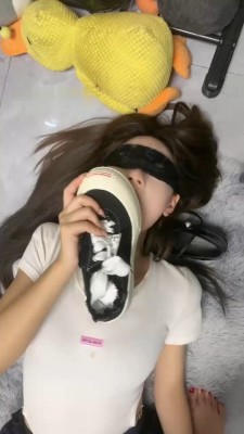 图片[12]_【橙宝】母畜-喂口水/吃丝袜/舔皮鞋jio/吃自己的白袜_HD绳艺资源