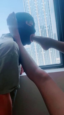 图片[6]_【甜一】臀诱-窗台舔高跟/黑丝脚插嘴/坐垫虐乳_HD绳艺资源