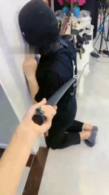 图片[7]_【初见】圈养家奴伺候主人吃饭/被棍棒暴躁_HD绳艺资源