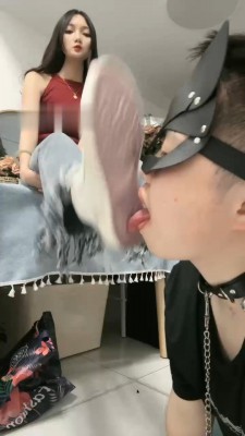 图片[9]_【尤物】匡威白袜气味辱/骑马转胯/全体重踩/腿绞_HD绳艺资源