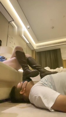 图片[7]_【木秋】长靴提档/胯下辱/踩狗舔脏鞋底_HD绳艺资源