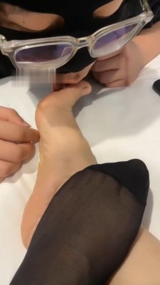 图片[8]_【冰冰】开发素人黑丝高跟恋足舔_HD绳艺资源