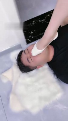 图片[4]_【麋鹿银儿】咀嚼船袜/全体重踩踏/踢踹/踩脖窒息_HD绳艺资源