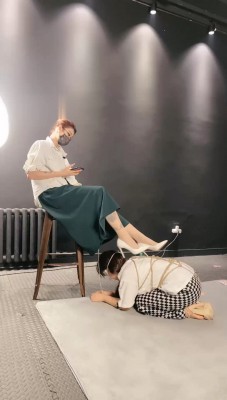 图片[8]_【冰诺】母畜-抽纸牌虐待贱奴_HD绳艺资源