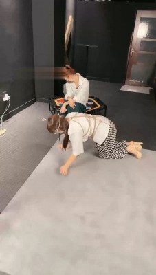 图片[9]_【冰诺】母畜-抽纸牌虐待贱奴_HD绳艺资源