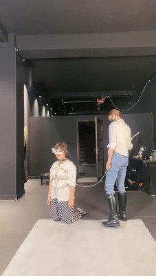 图片[2]_【冰诺】母畜-五花大绑/长靴踩踏_HD绳艺资源