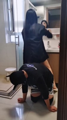 【婉琪】全能家奴tj-艺术婶婶/狗笼圈养/伺候起床_HD绳艺资源