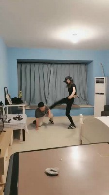 【美娜格格】暴打偷原味的狗-提档耳光训练【双视角版】_HD绳艺资源