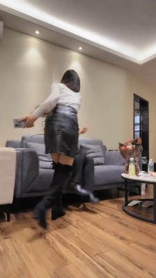 图片[2]_【若依】靴子肉丝暴虐色魔房东_HD绳艺资源