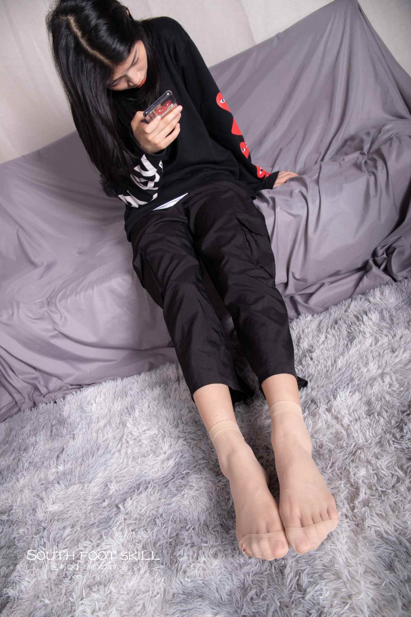 [南国足艺]11-模特秋秋超性感肉丝美脚，这脚真是漂亮，越看越喜欢！_HD绳艺资源