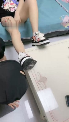 【蜜糖】主人下班圈养狗伺候_HD绳艺资源