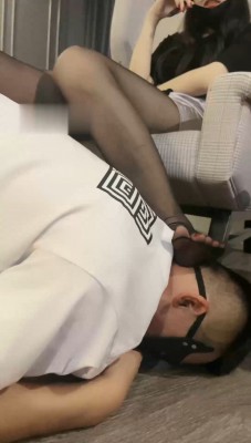 图片[11]_【妆主大大】心情不好对着家奴撒气_HD绳艺资源